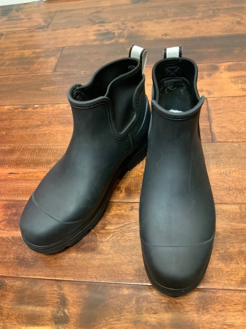 UGG Black Rubber Waterproof Droplet Rain Boots NWOB, Size 10